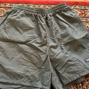 Patagonia baggies - vintage